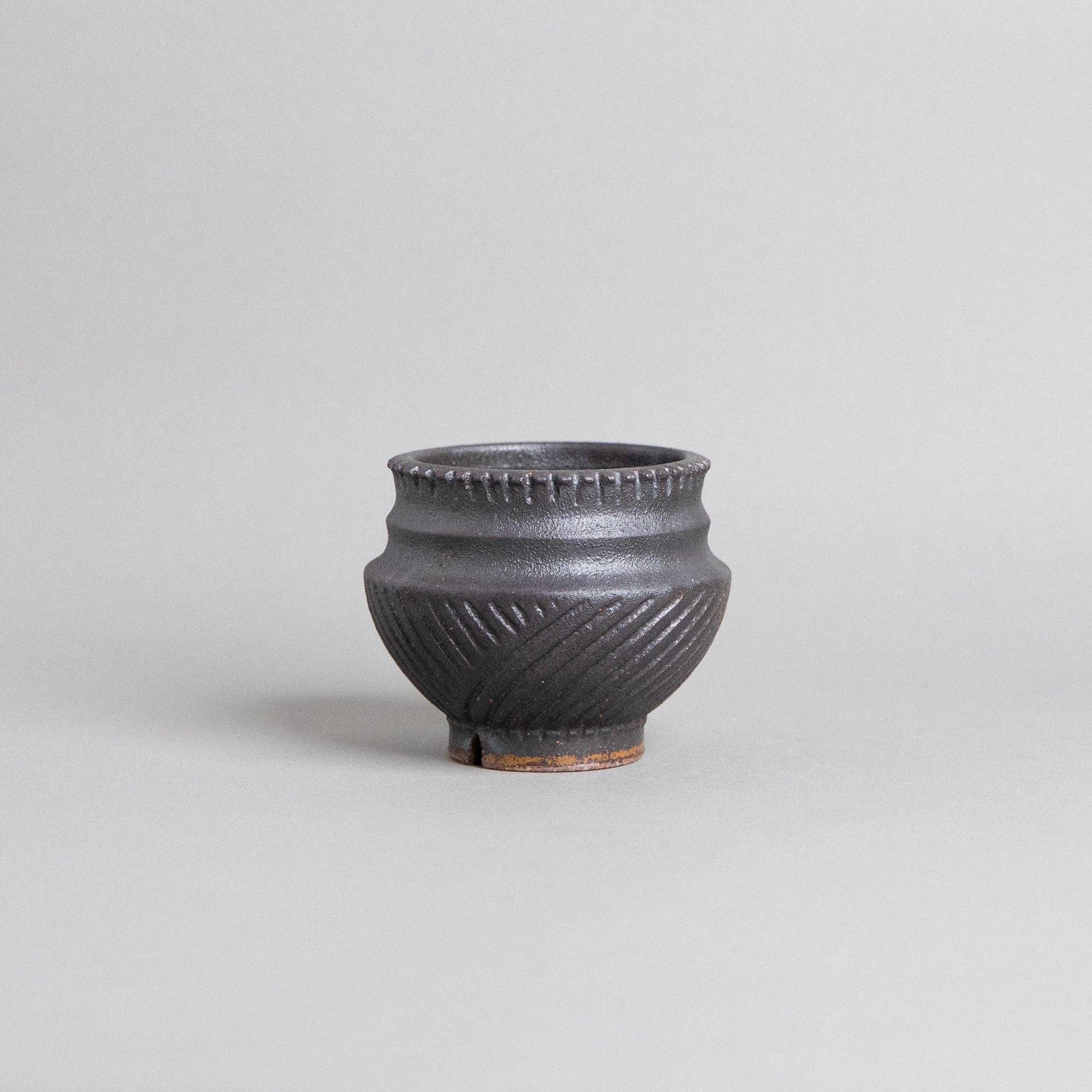 shoshi watanabe 植木鉢 作家鉢 塊根植物・観葉植物の植木鉢専門店 「HACHILABO - ハチラボ- 」